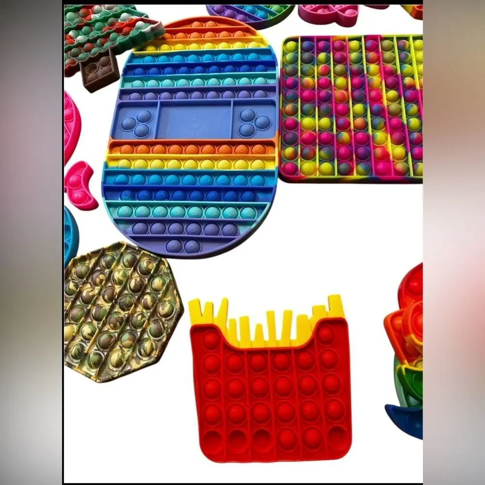Lot of 35 Pop It Fidget Toy Set - Picture 10 of 11